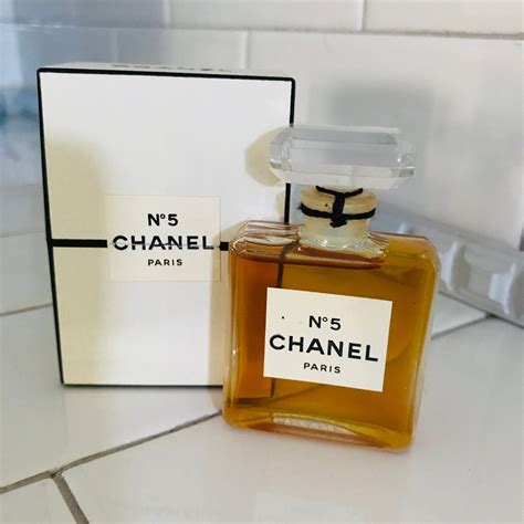 chanel no 5 old bottles|chanel no 5 original bottle.